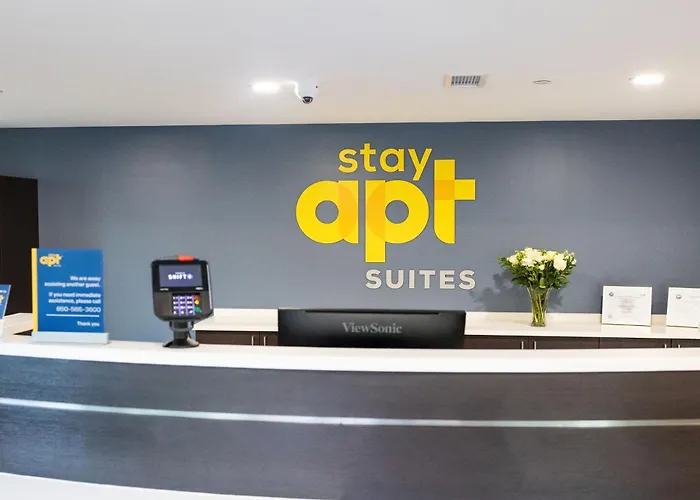 Stayapt Suites Lafayette South