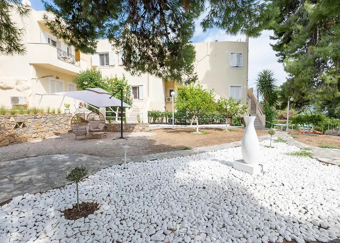 The White Rose Hotel