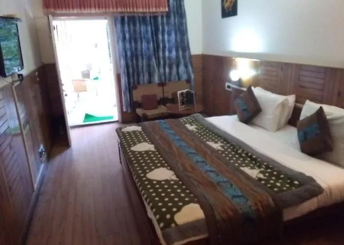 Hotel Aroma Nainital In House Parking