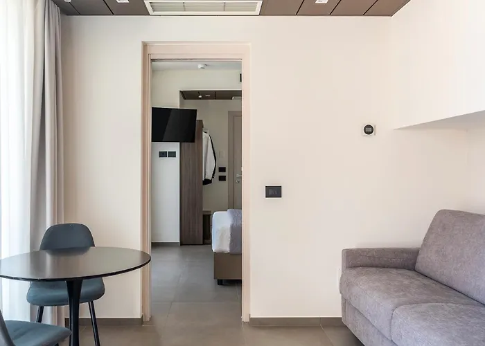 Residence Goldoni 6 Suite Apartment