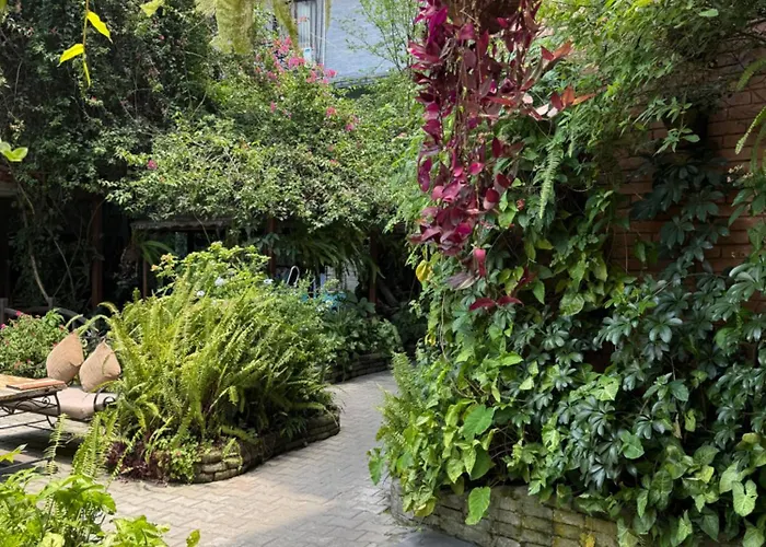 Hotel Middle Path&Spa