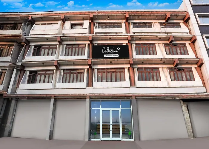 Townhouse Bada Chauraha Metro Station Kanpur