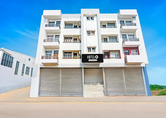 Hotel O Jankipuram Near Sahara State Formerly Basera Homes