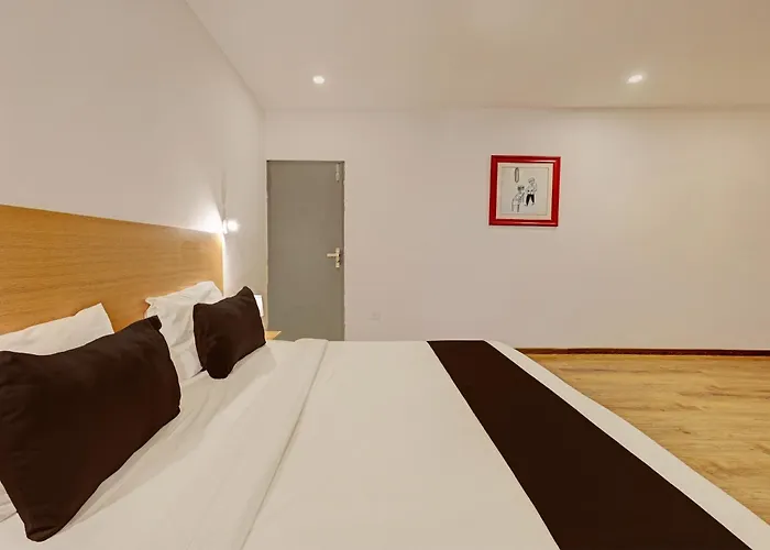 Super Townhouse Ramamurthy Nagar Formerly Navya International