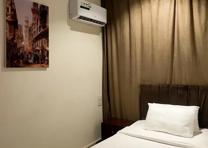 Talaat Harb Hotel