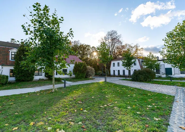 Gut Sarnow - Hotel, Restaurant und Reitanlage