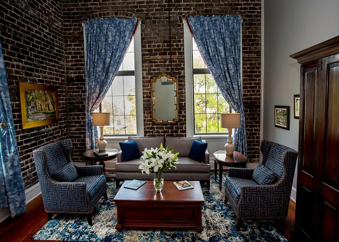 East Bay Inn, Historic Inns Of Savannah Collection