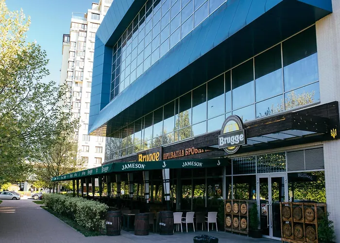 Favor Park Hotel