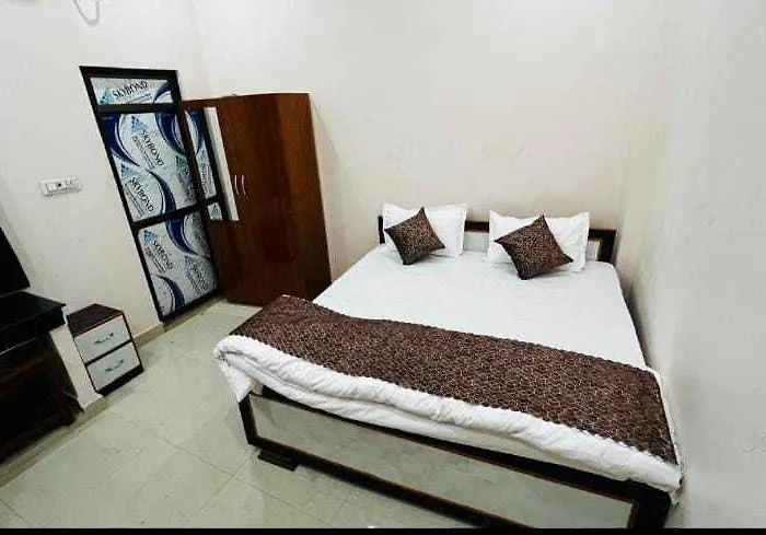 Hotel O Maa Pitambara Palace