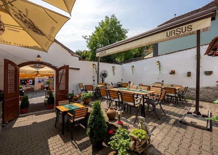 Pensiunea Bastion - La Strada -