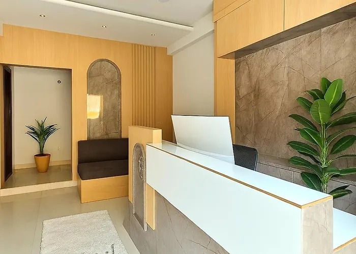 The Sky Comfort Hotel Brahm Sambandh - 150 Mtr From Shrinathji Temple