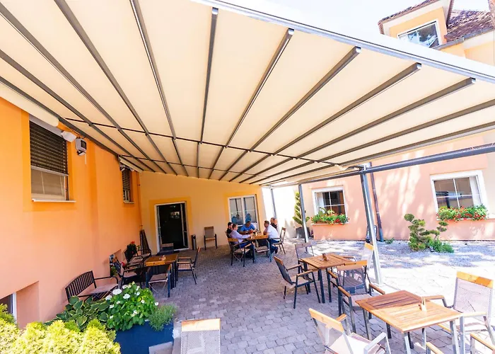 Hotel Tulipan Pruhonice