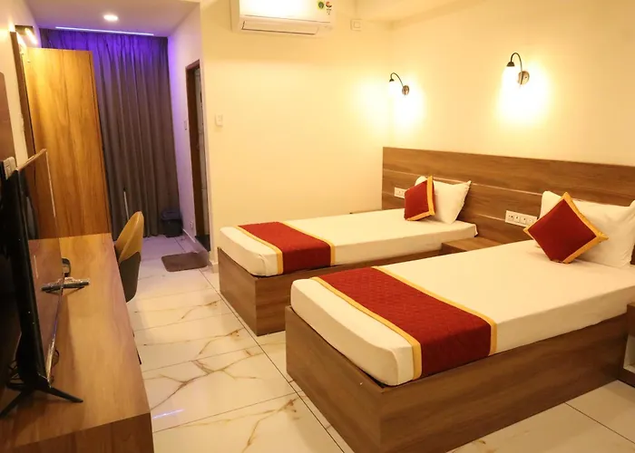 Shanthi Tourist Home