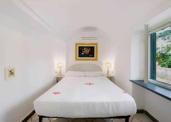 La Perla Marina Suite