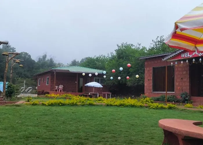 Green Heaven River Side Resort And Villa