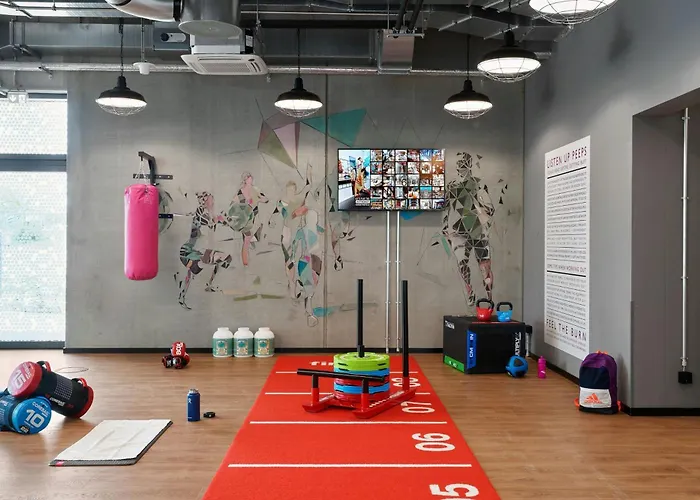 Moxy Cologne Bonn Airport