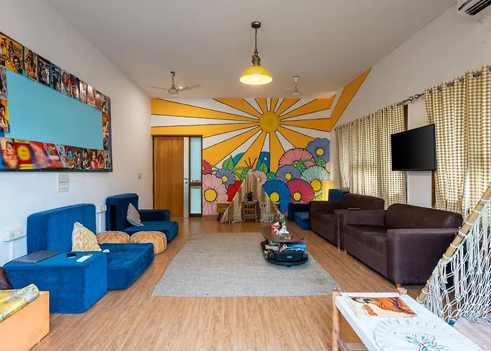 Whiite Panda - Backpacker Hostel In Delhi Greater Kailash