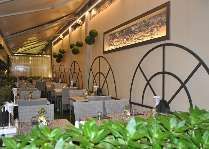 Cavour 30Tre - Moderno Per Tradizione Hotel Stresa