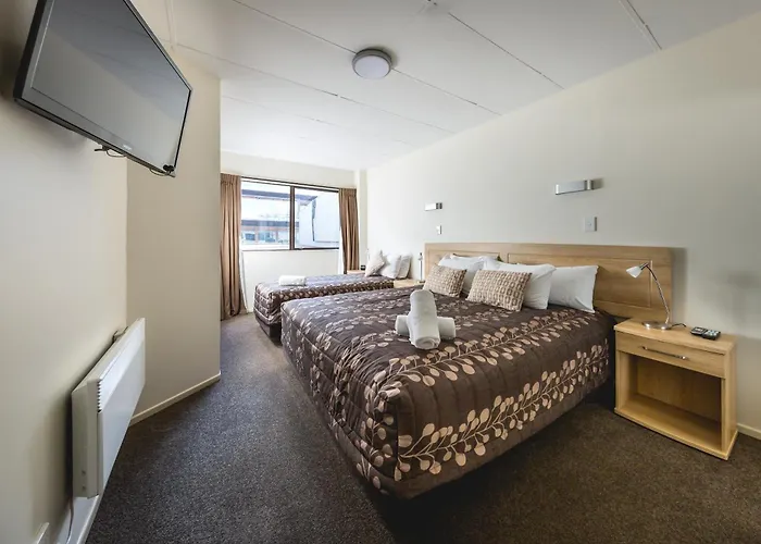 Lomond Lodge Motel & Apartments