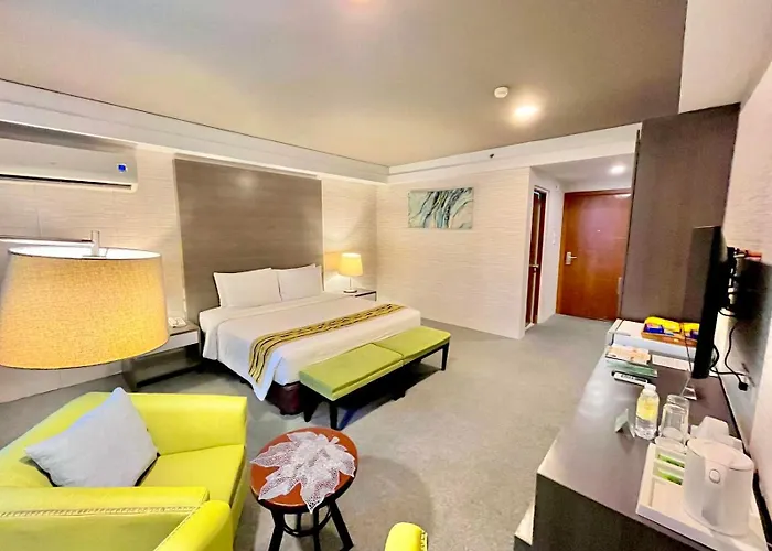 88 Courtyard Hotel