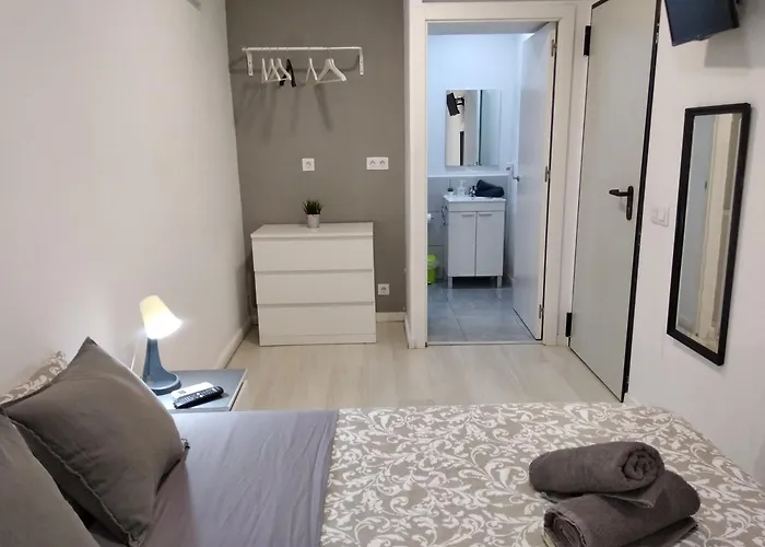 Hostal Urban Basic L'Hospitalet de Llobregat