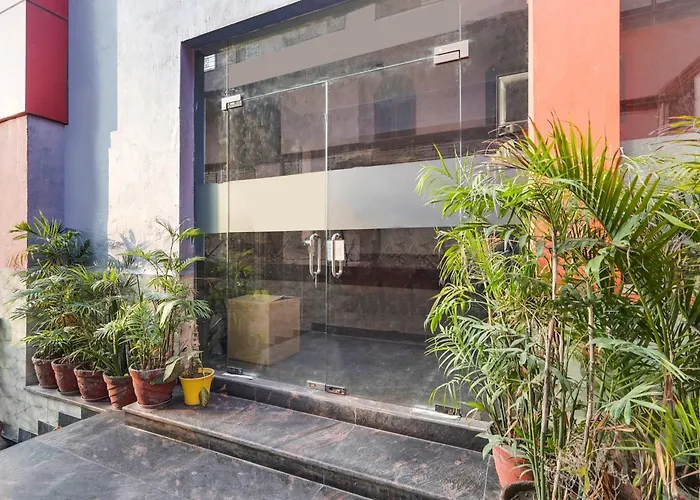 Super Townhouse Maithli Marg Sector 55 Formerly Red Roof