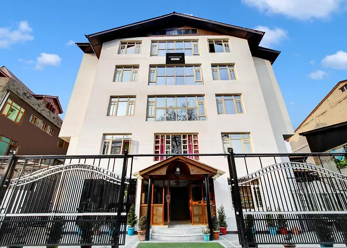 Super Townhouse Rajbagh Formerly Hotel Modern