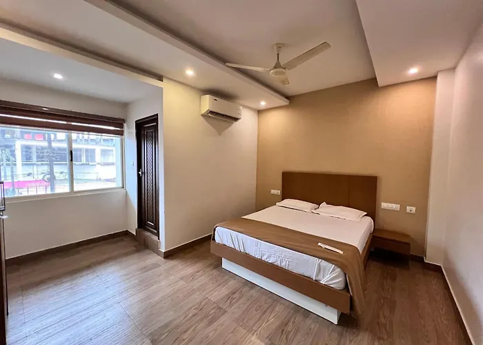 Near Calicut International Airport - Hotel Faris