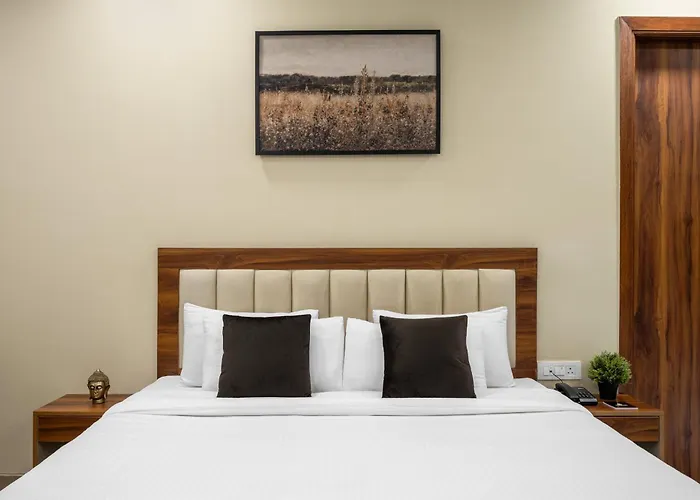 Wandr Hotel Golf Course Road, Near Cyber City, Gurugram