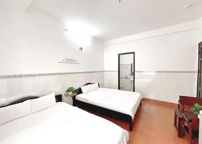 Anh Quan Hotel