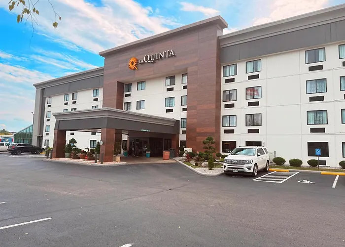 La Quinta By Wyndham Cincinnati Ne - Mason