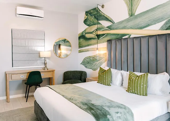 The Salene Hotel & Apartments
