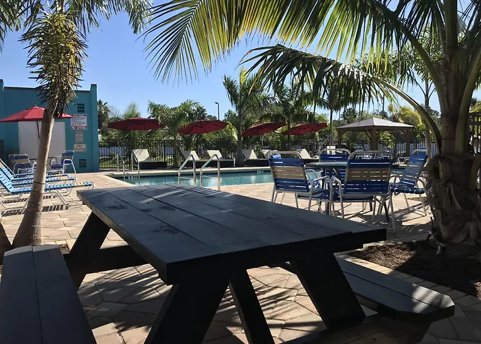 Days Inn By Wyndham Sarasota Bay