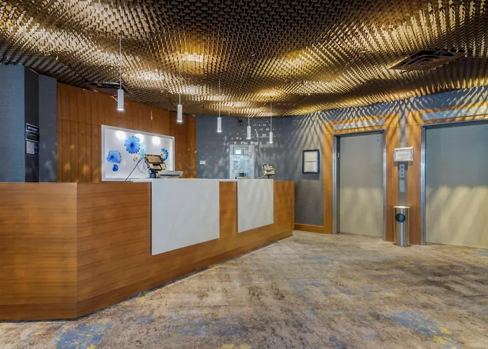 Best Western Premier Chateau Granville Hotel & Suites & Conference Centre