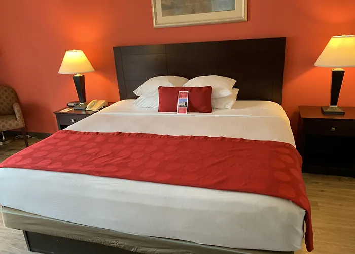 Ramada By Wyndham Newark/Wilmington