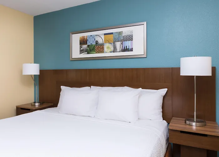 Fairfield Inn & Suites Holland