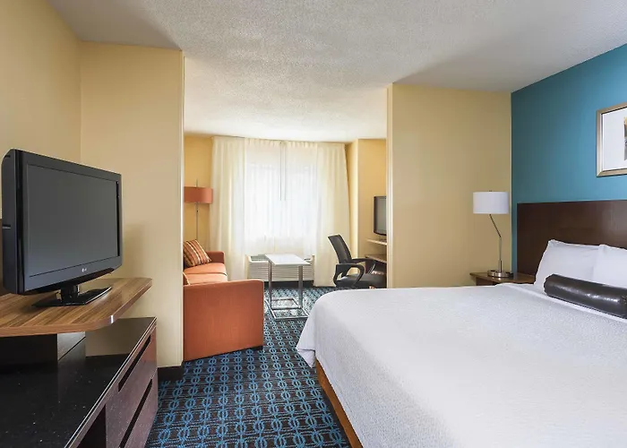 Fairfield Inn & Suites Holland