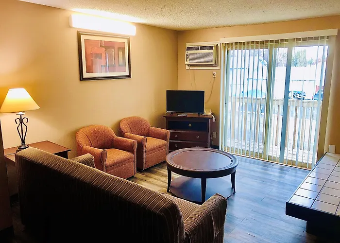 Ramada By Wyndham Spokane Valley