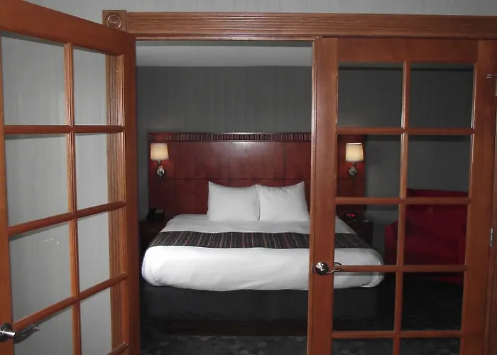 Country Inn & Suites By Radisson, Delta Park North Portland