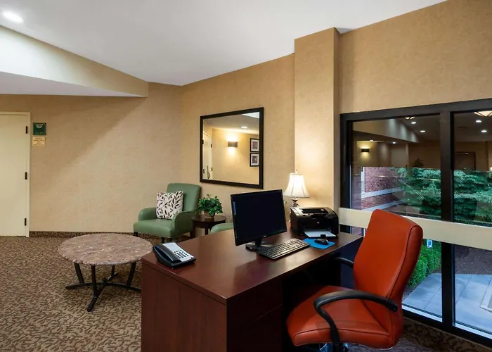 Baymont By Wyndham Knoxville/Cedar Bluff