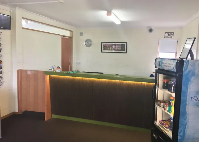 Martin Cash Motel
