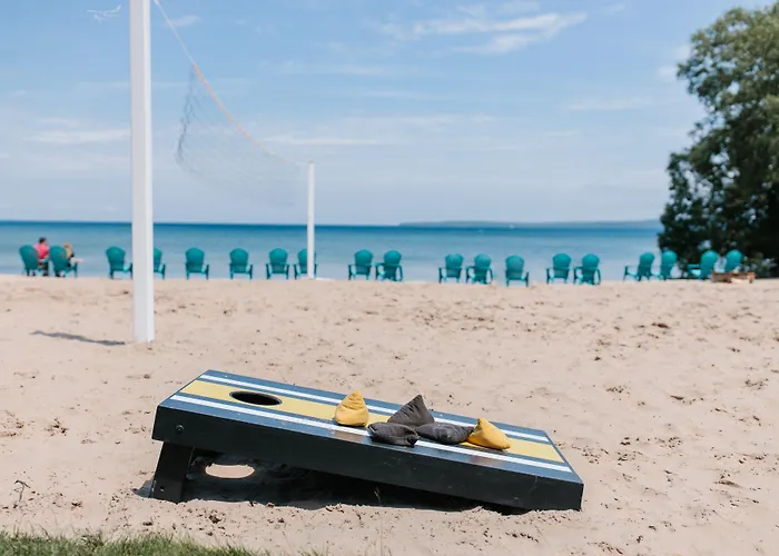 Breakers Resort - Lakeside