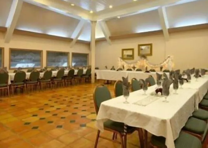 Merced Inn & Suites
