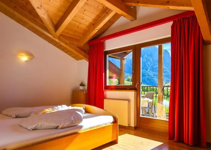 Solaia Hotel & Guesthouse