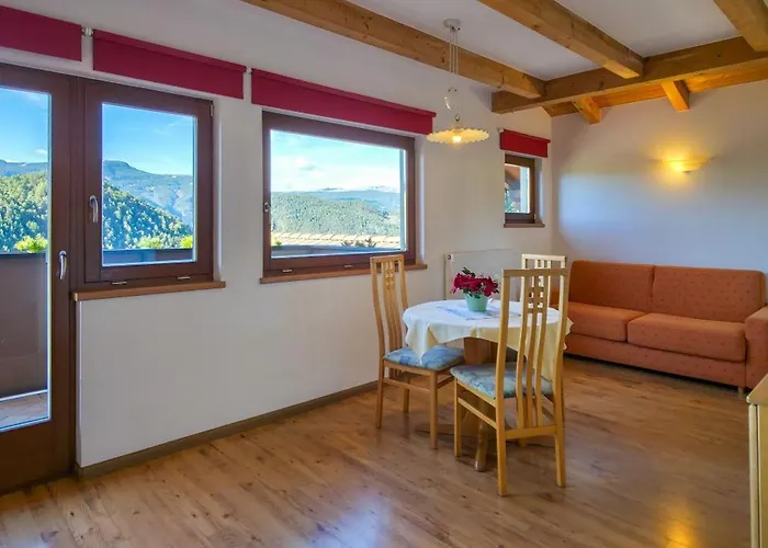 Solaia Hotel & Guesthouse