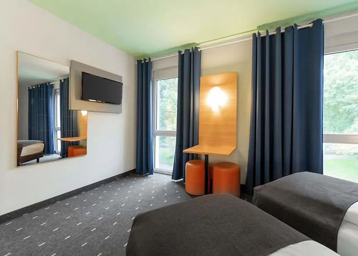 B&B HOTEL Wuppertal City-Süd