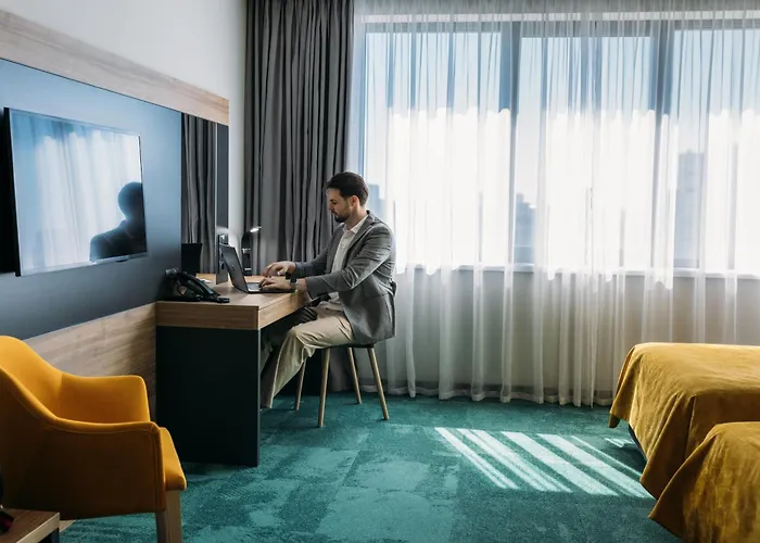 Favor Park Hotel