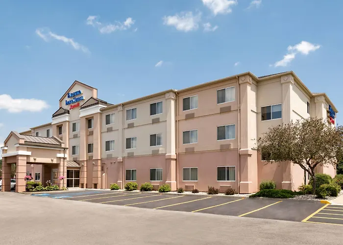 Fairfield Inn & Suites By Marriott Toledo Maumee