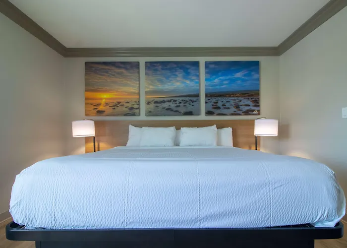 Days Inn By Wyndham Carlsbad