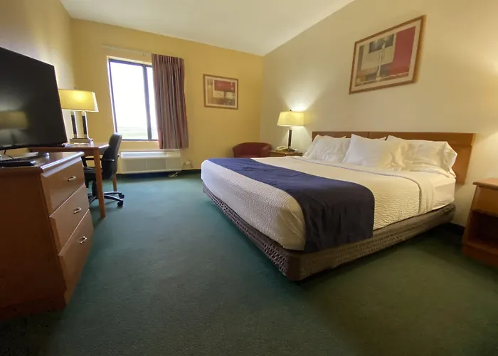 Days Inn By Wyndham Jefferson City